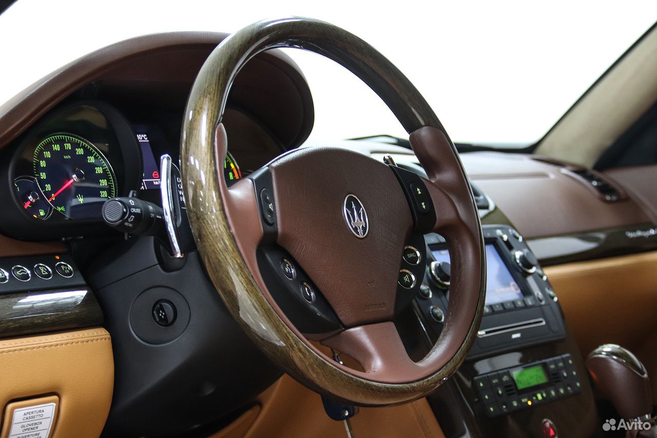 Maserati Quattroporte, 2010, с пробегом, цена 1 350 000 руб. — Автомобили в Москве