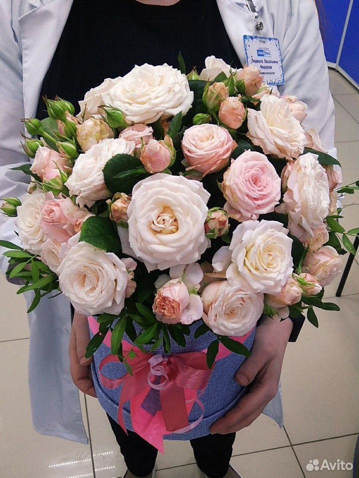 Розы в шляпной коробке купить на Зозу.ру - фотография № 4