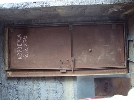 Продам металлическую дверь толщина 5 мм, коробка