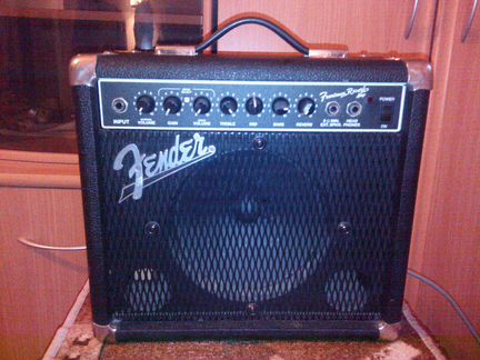 Гитарный комбо Fender frontman reverb amp 38v