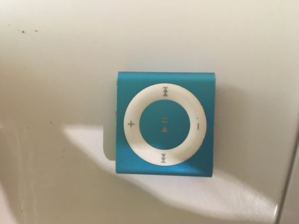 Плеер Apple iPod Shuffle 4 2Gb (синий)