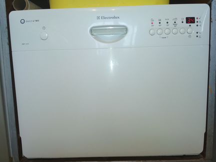Продам посудомоечную машину Electrolux ESF 2440
