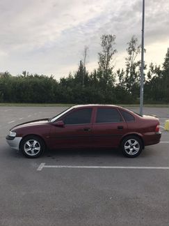 Opel Vectra 1.8 МТ, 1998, седан
