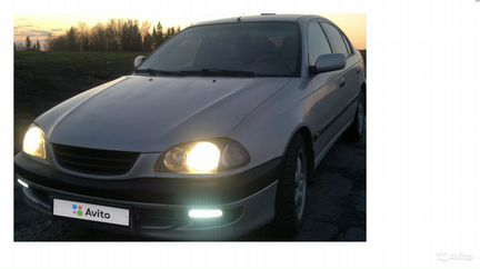 Toyota Avensis 1.6 МТ, 1998, седан