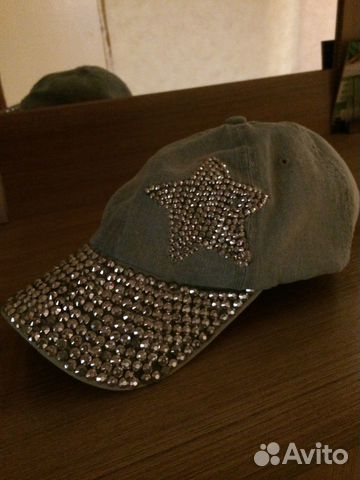 Новая кепка со стразами Новая кепка со стразами