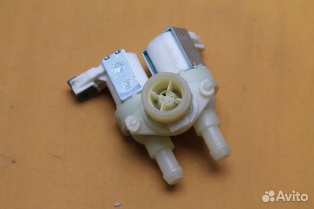 Клапан подачи воды Candy 41042037 бу. 7153