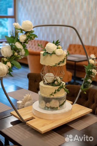 Подставки для тортов