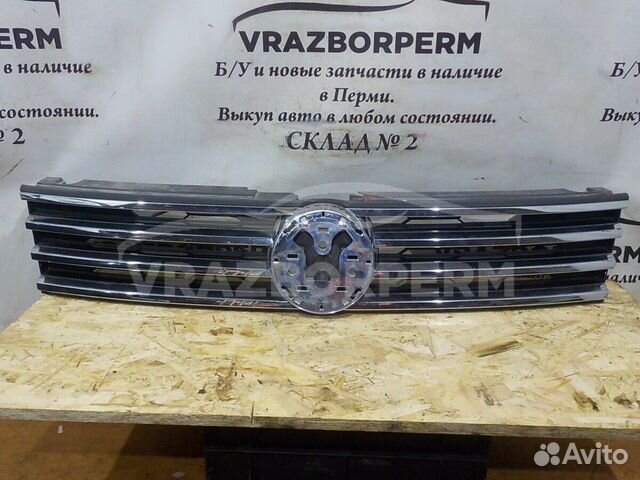 Решетка радиатора VW Touareg