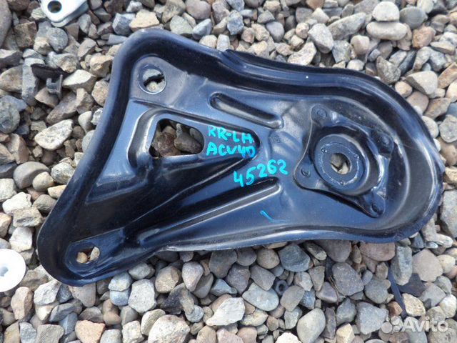 Кронштейн балки двигателя задний левый Toyota