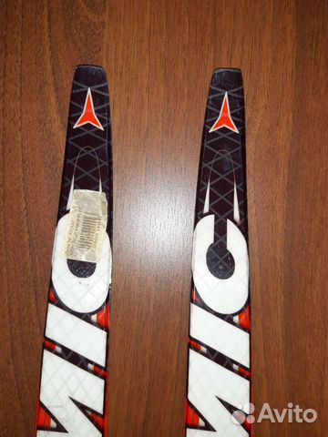 Беговые гоночные лыжи