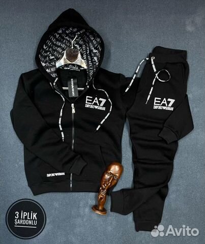Спортивный Ккостюм Emporio Armani EA7