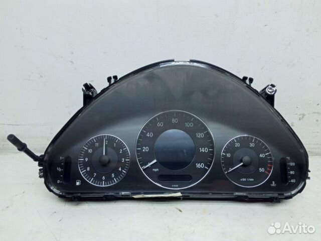 Щиток приборов Mercedes-Benz E W211 3.0 CDI 2008