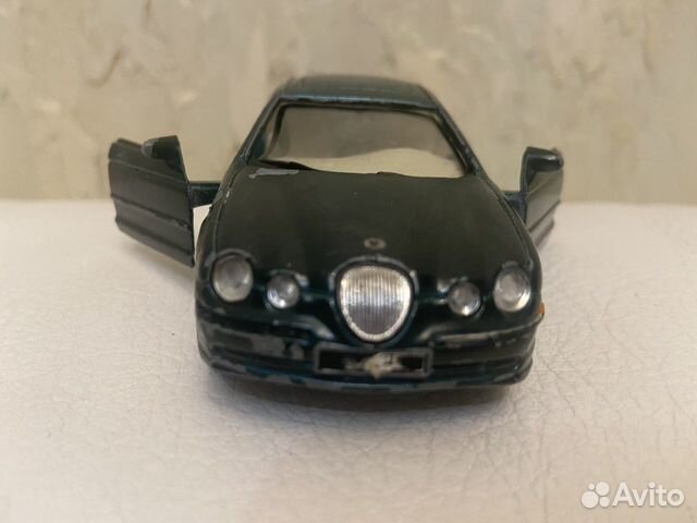 Модель автомобиля Jaguar S-type от Welli