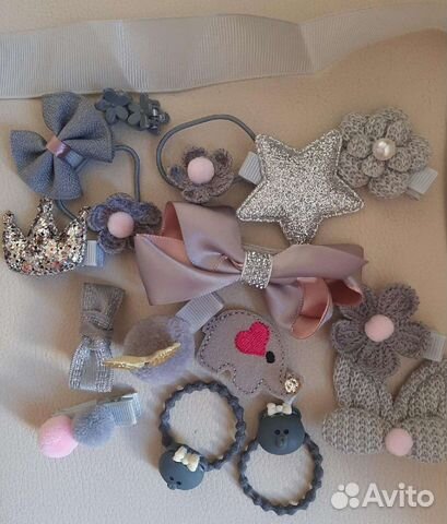 Заколок и резинок