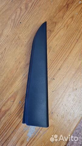 Накладка (уголок) передней правой двери Toyota