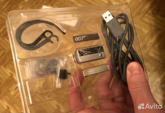 Bluetooth-гарнитура Sony Ericsson HBH-PV720