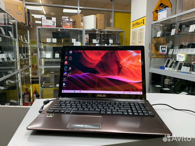 Ноутбук asus Core i7/ GeForce GT 520MX 1GB/ SSD