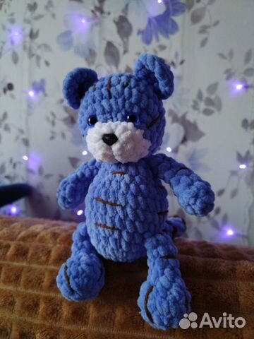 Вязаный голубой тигр