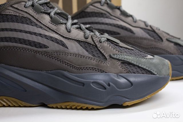 Adidas Yeezy Boost 700 V2 Static