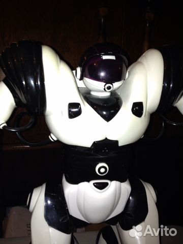 Робот WowWee Robosapien бело-черный