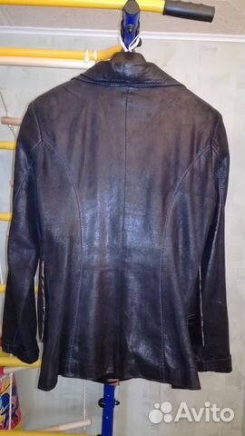 Кожаная куртка 48 размер