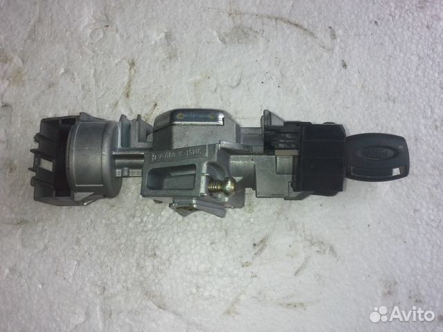 Замок с ключем.(комплект). Форд фокус 2
