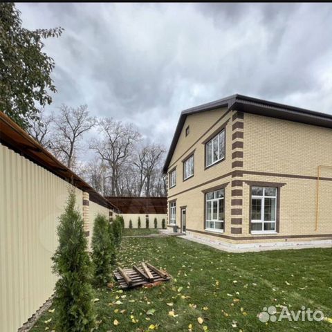 

3-к. коттедж, 210 м²