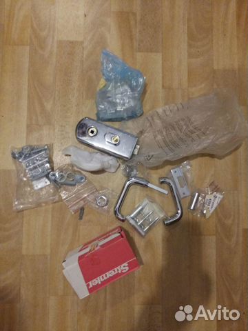 Матовая стеклянная (цельностеклянная) дверь Матовая стеклянная (цельностеклянная) дверь