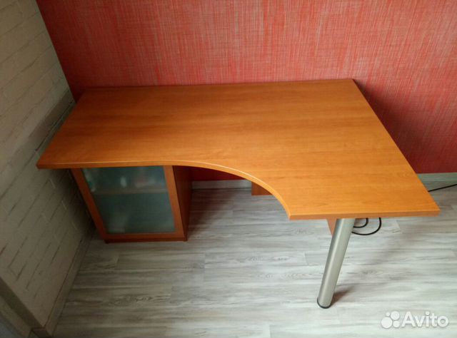Компьютерный,писменный стол.Немецкий производитель