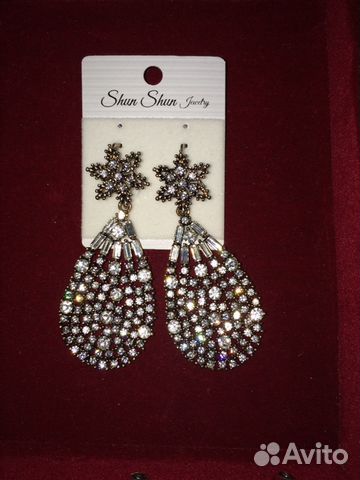 Серьги (Бижутерия) Серьги (Бижутерия)