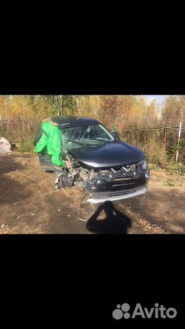 Mitsubishi Outlander 2.0 CVT, 2015, битый, 30 000 км