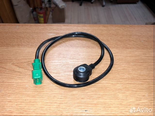 Датчик детонации ADU 100 C4 audi A6 C4