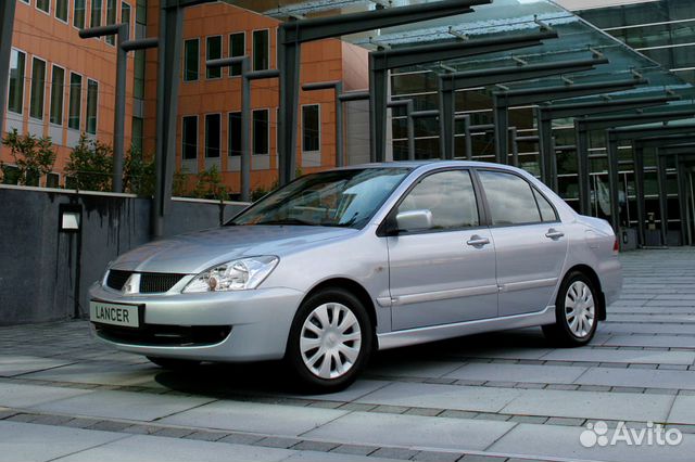Стекло лобовое Mitsubishi Lancer 9 (Митсубиши Лан) Стекло лобовое Mitsubishi Lancer 9 (Митсубиши Лан)