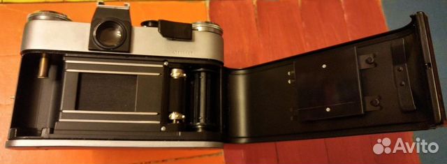 Фотоаппарат Зенит-Е с объективом Helios-44-2 Фотоаппарат Зенит-Е с объективом Helios-44-2
