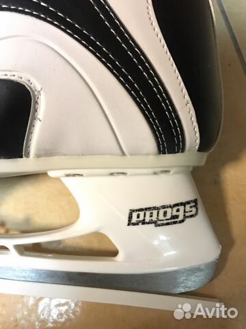 Коньки хоккейные