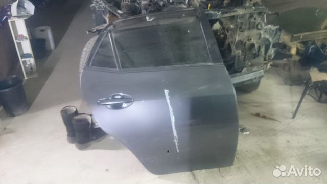 Тойота аурис toyota auris 2010 дверь