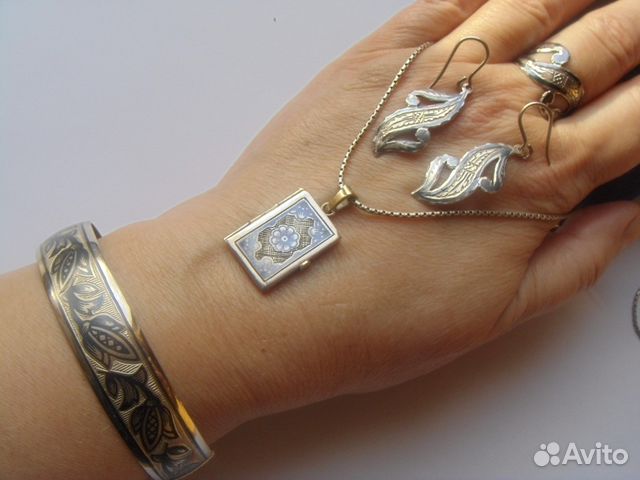 Серьги+Кольцо Медальон Браслет Серебро Чернь СССР Серьги+Кольцо Медальон Браслет Серебро Чернь СССР