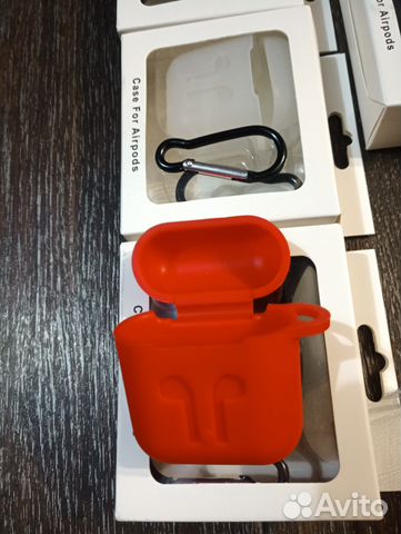 AirPods Чехол силиконовый с карабином AirPods Чехол силиконовый с карабином