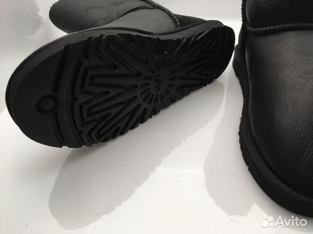 Угги Ugg обливные с пуговицей Bailey Button чёрные