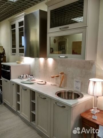 Кухонный гарнитур с образца (Италия) Кухонный гарнитур с образца (Италия)