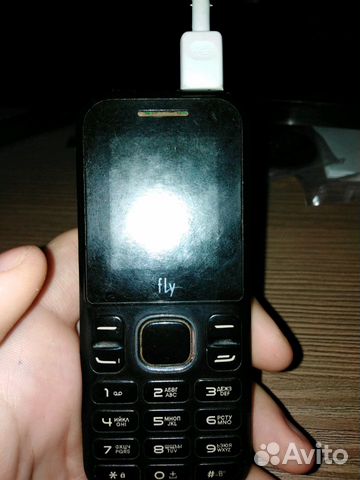 Телефон Fly