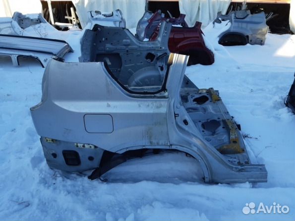 Задняя часть автомобиля Ниссан Х-Трейл Т31 Задняя часть автомобиля Ниссан Х-Трейл Т31