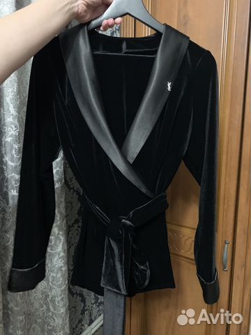 Костюм женский