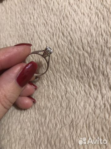 Серебряное кольцо с фианитом