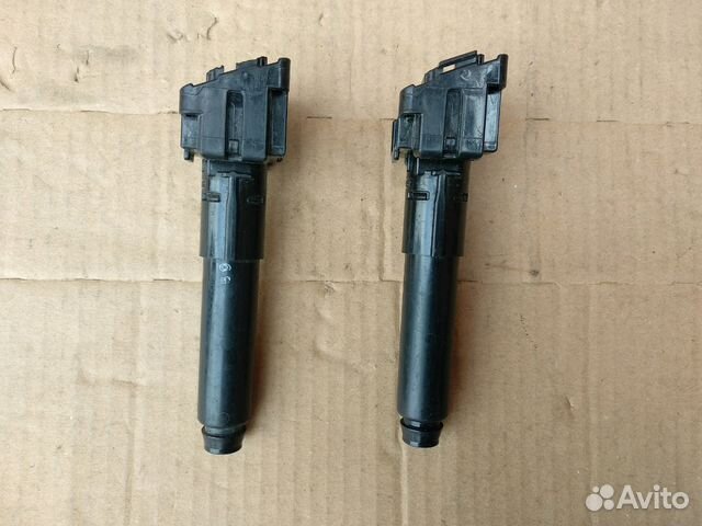 Форсунка Toyota Camry 55 омывателя правая оригинал