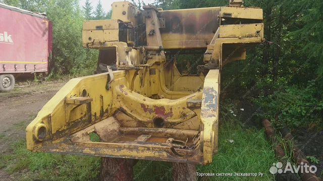 Бульдозера рама псм комацу komatsu D375A-5