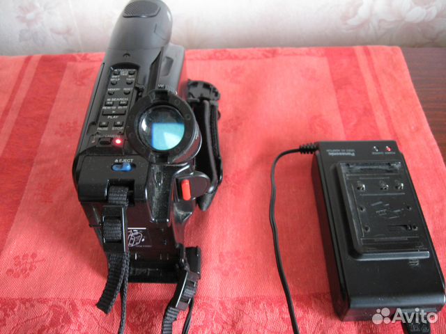Видеокамера Panasonic модель NV-A1EN пленочная,б/у