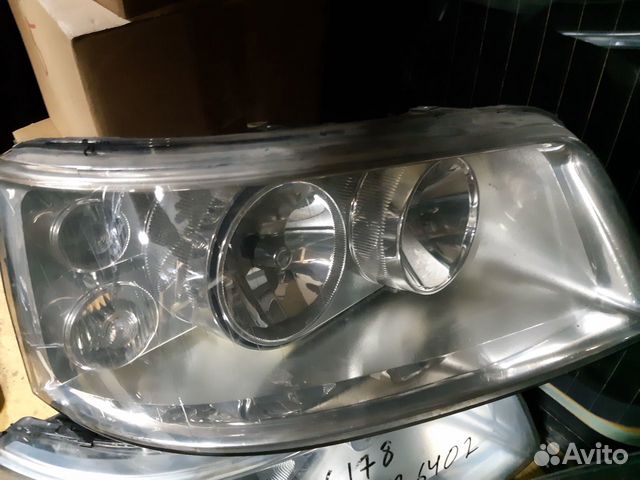 Фара правая VW Multivan Caravella T5 Т5 дорест Фара правая VW Multivan Caravella T5 Т5 дорест