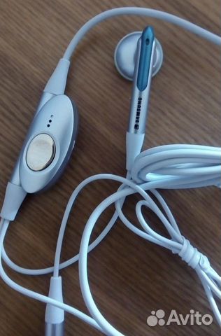 Наушники SAMSUNG новые Наушники SAMSUNG новые