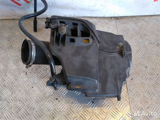 Корпус воздушного фильтра Volvo C 30 1.6 2009 Корпус воздушного фильтра Volvo C 30 1.6 2009